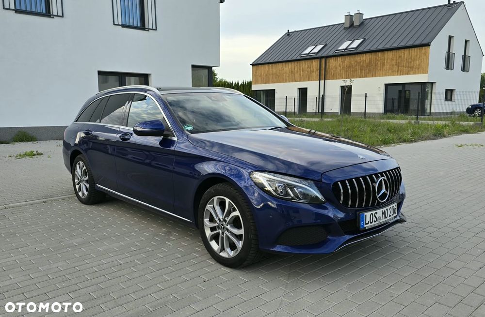 Mercedes-Benz Klasa C 220 (BlueTEC) d Avantgarde - 3