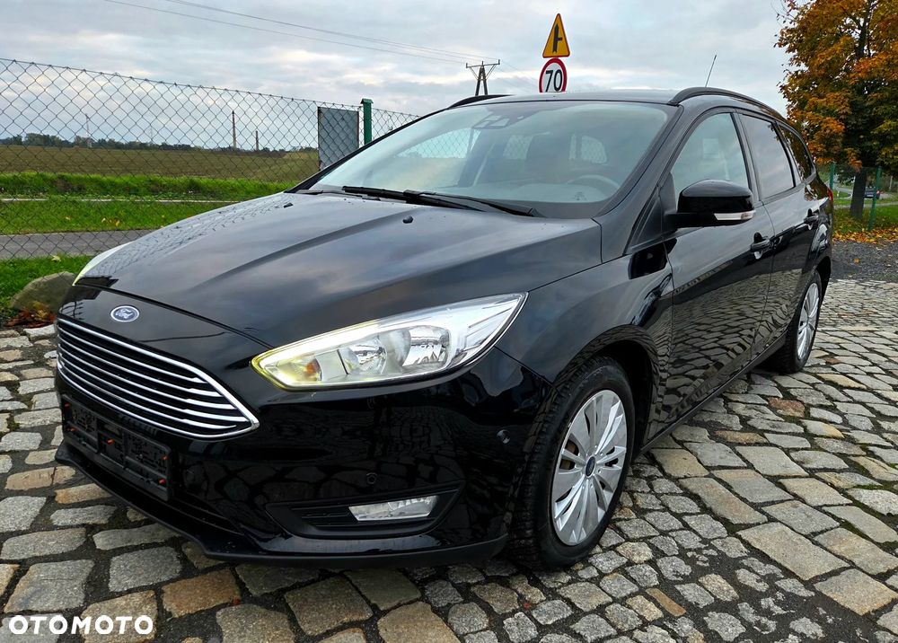 Ford Focus 1.0 EcoBoost Titanium Business - 1