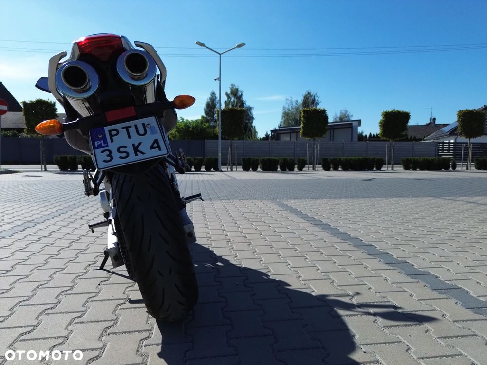 Yamaha FZ6 - 18