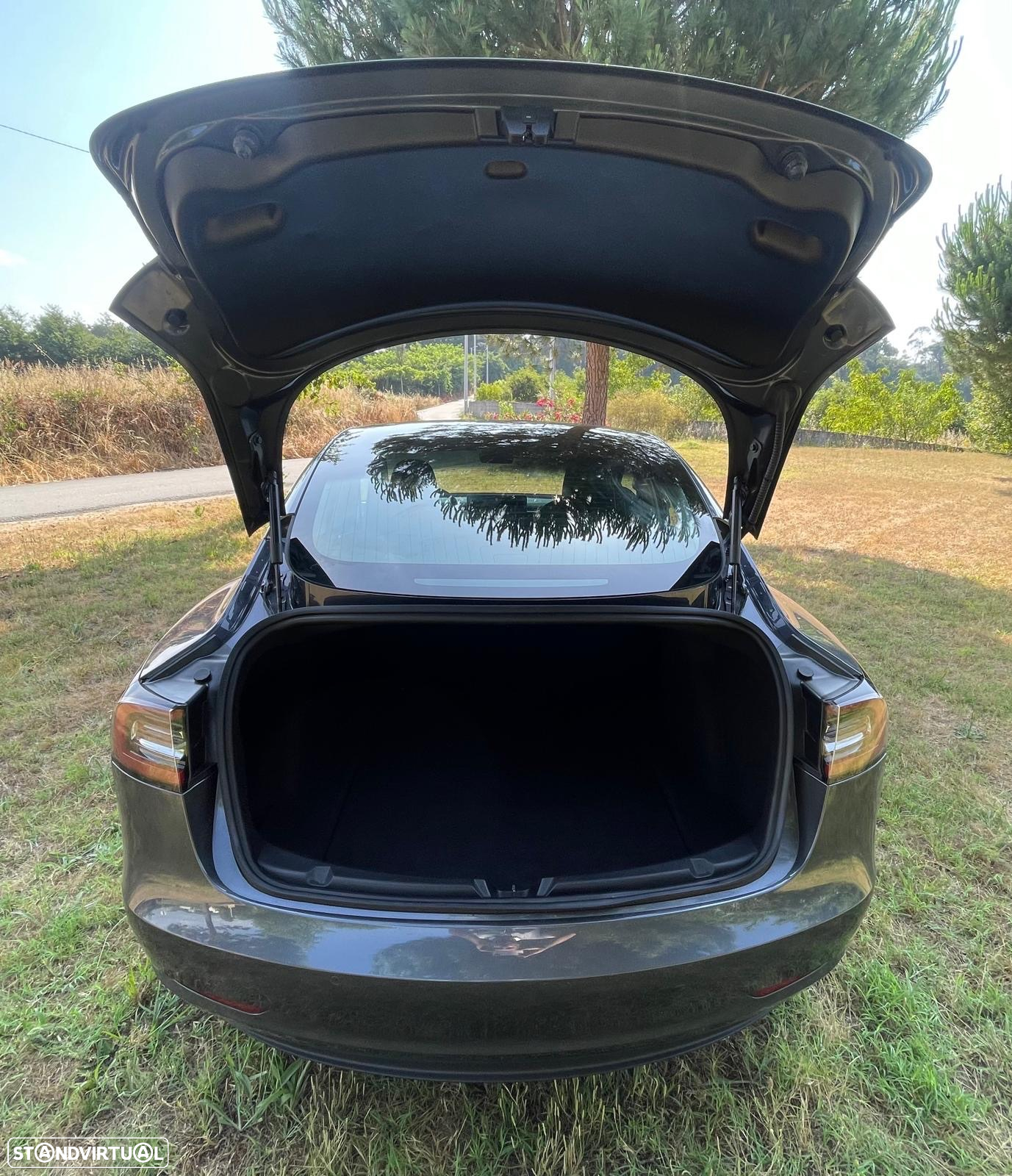 Tesla Model 3 Long-Range Dual Motor AWD - 44