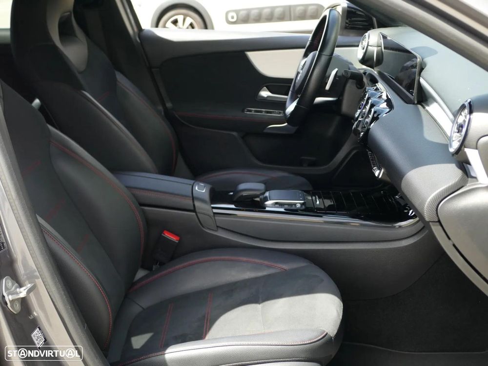 Mercedes-Benz A 180 d AMG Line Aut. - 31