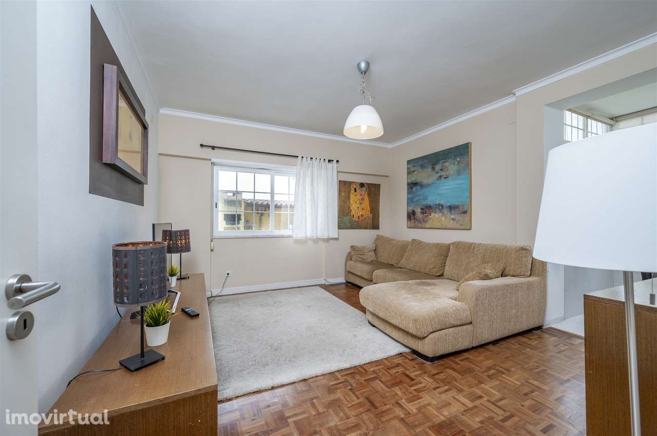 Andar de moradia T3  com pátio á venda em Bicesse. - Grande imagem: 4/33