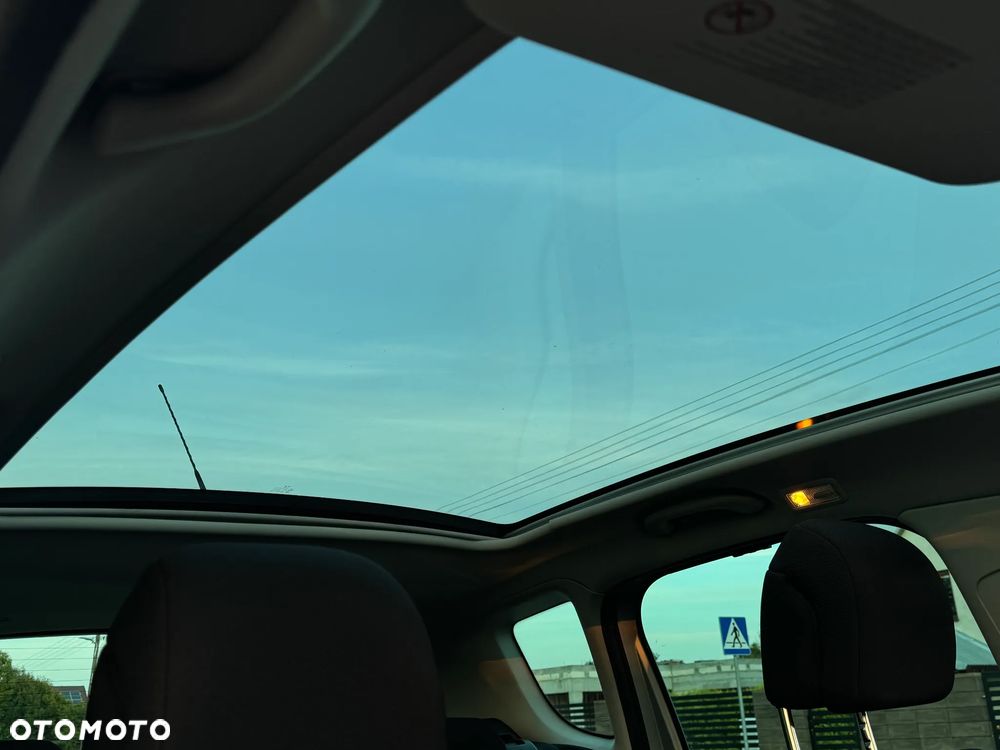 Peugeot 3008 2.0 HDi Allure - 32
