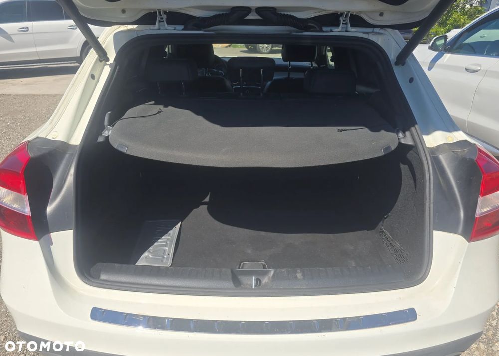 Mercedes-Benz GLA 250 4Matic 7G-DCT Urban - 12