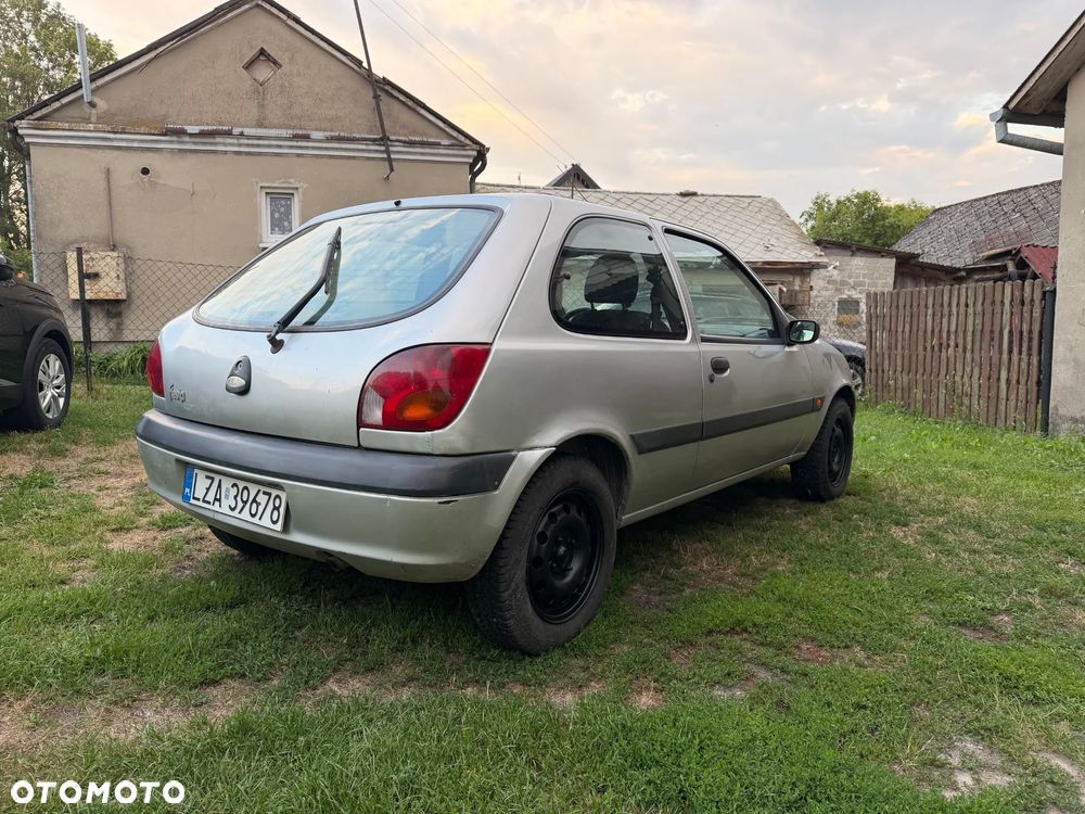 Ford Fiesta - 2