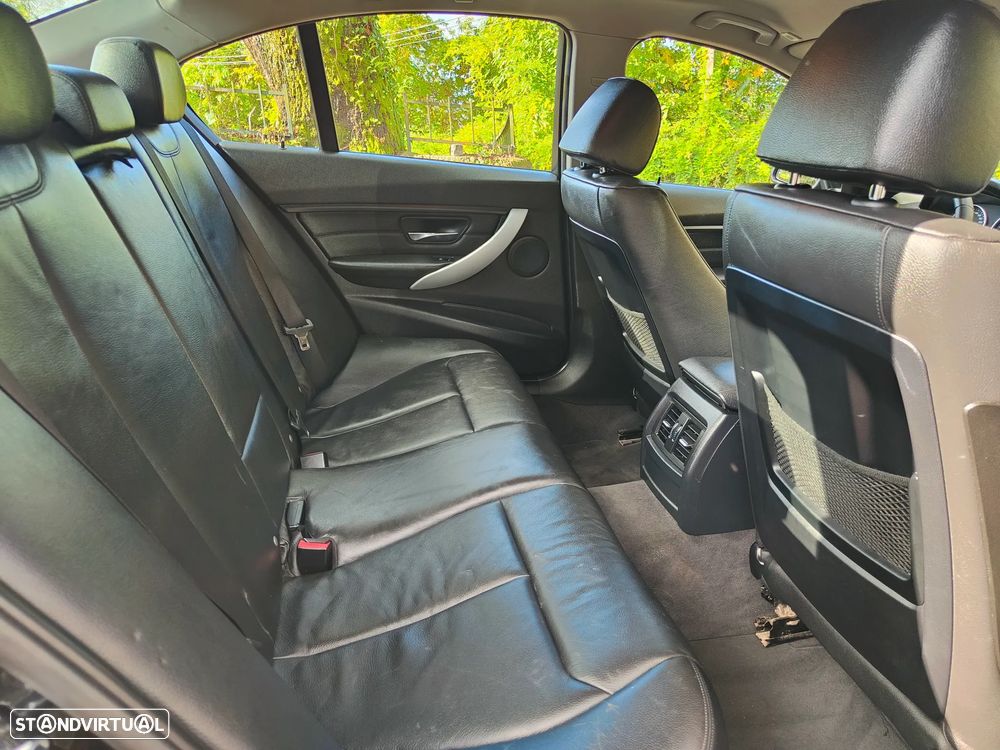 BMW 316 d Pack M - 9
