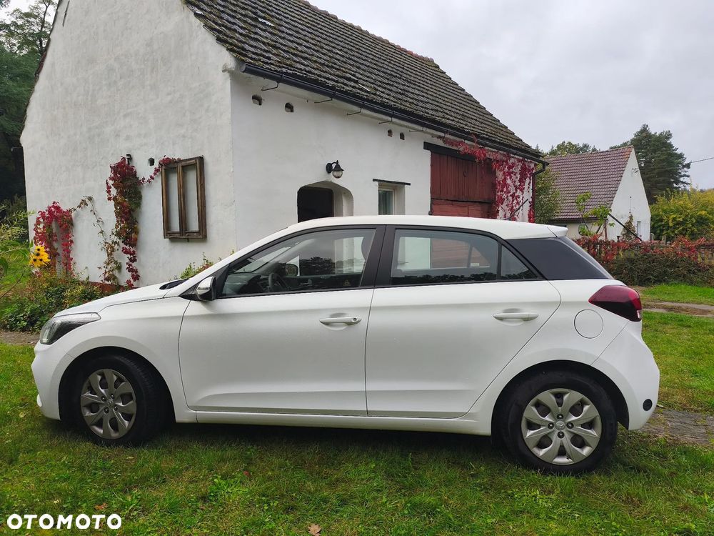 Hyundai i20 1.2 Classic + - 3