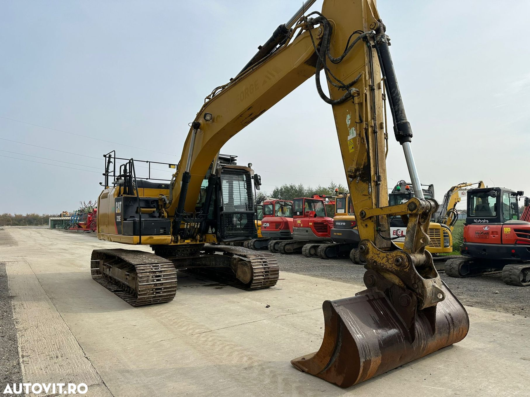 Caterpillar 320EL Excavator - 4