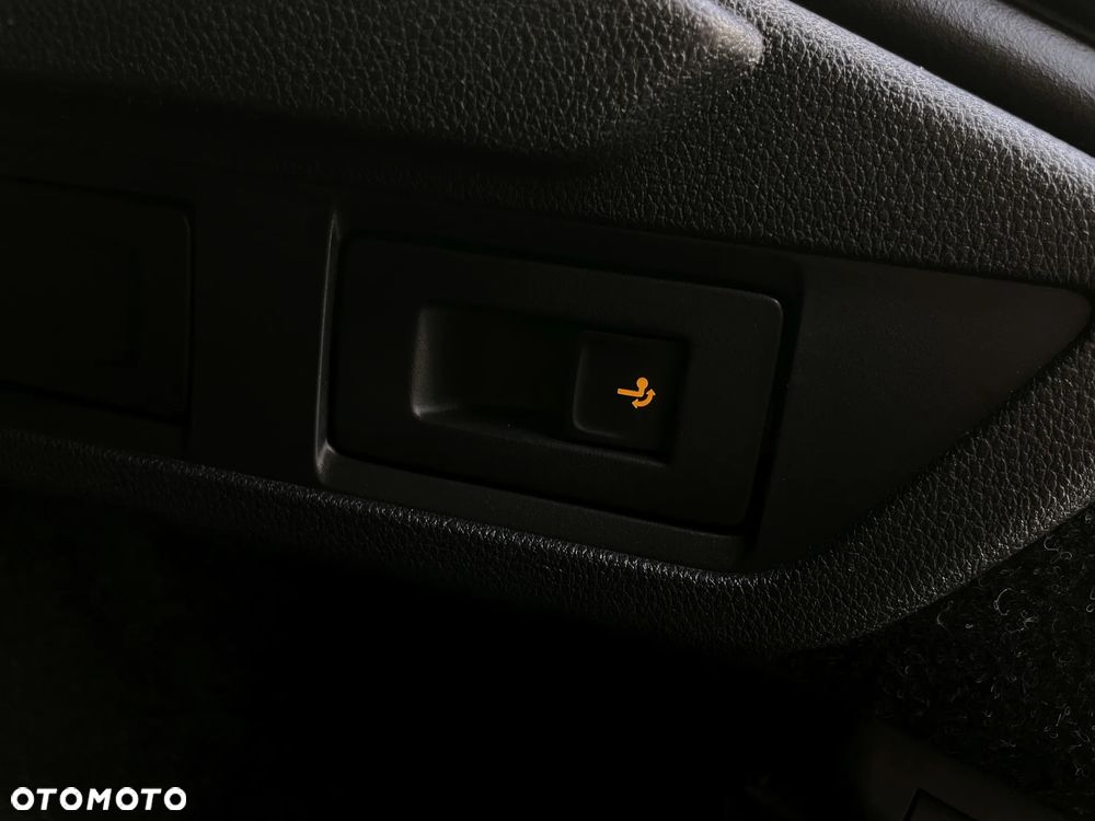 Skoda Octavia 1.5 TSI ACT Business - 38