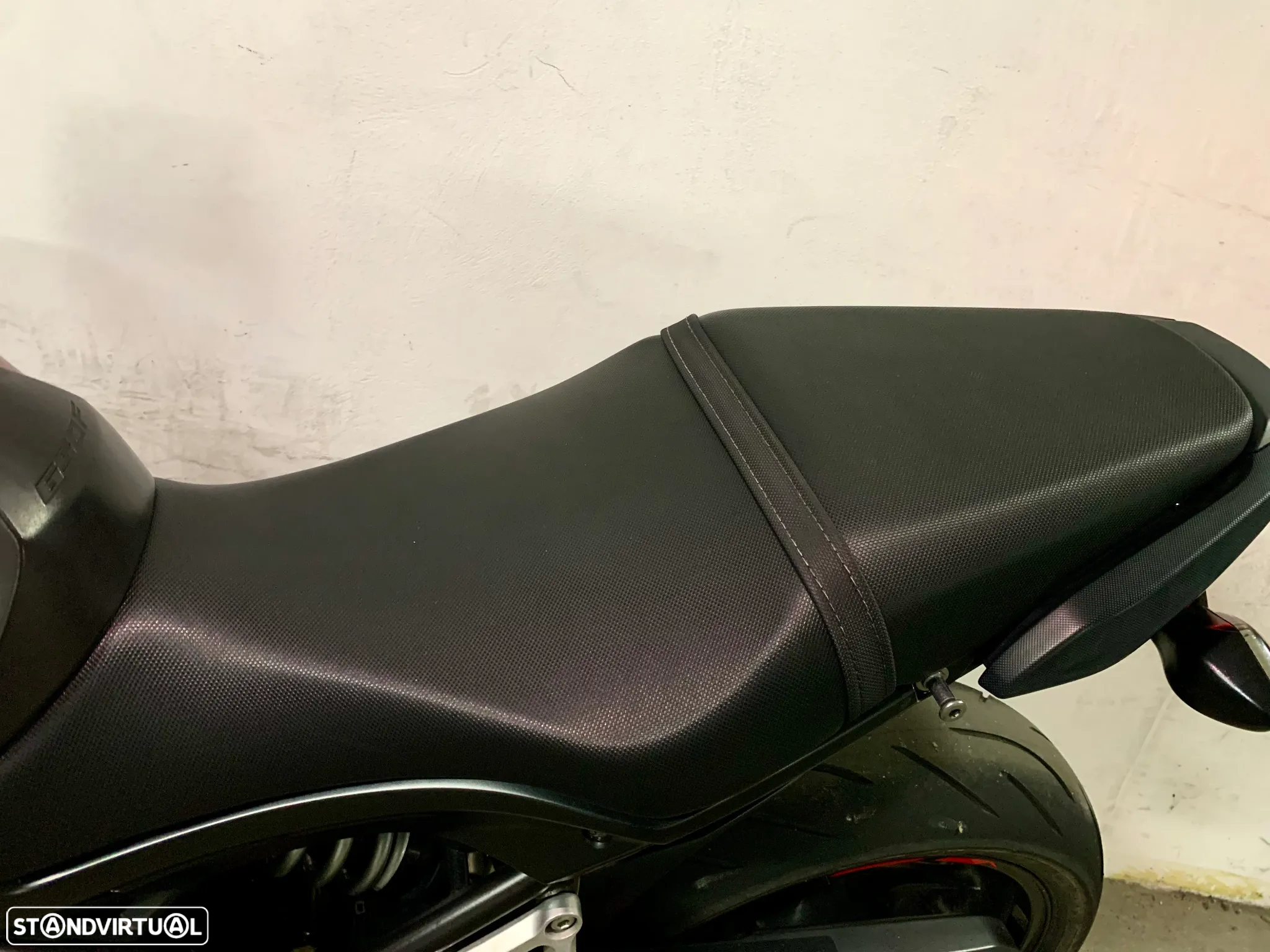 Honda CB 650F AKRAPOVIC 2018 - 22
