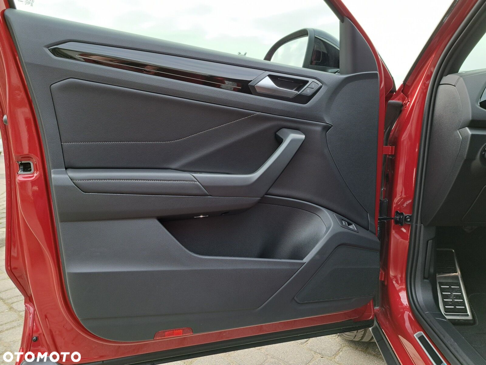 Volkswagen T-Roc 1.5 TSI R-Line DSG - 13