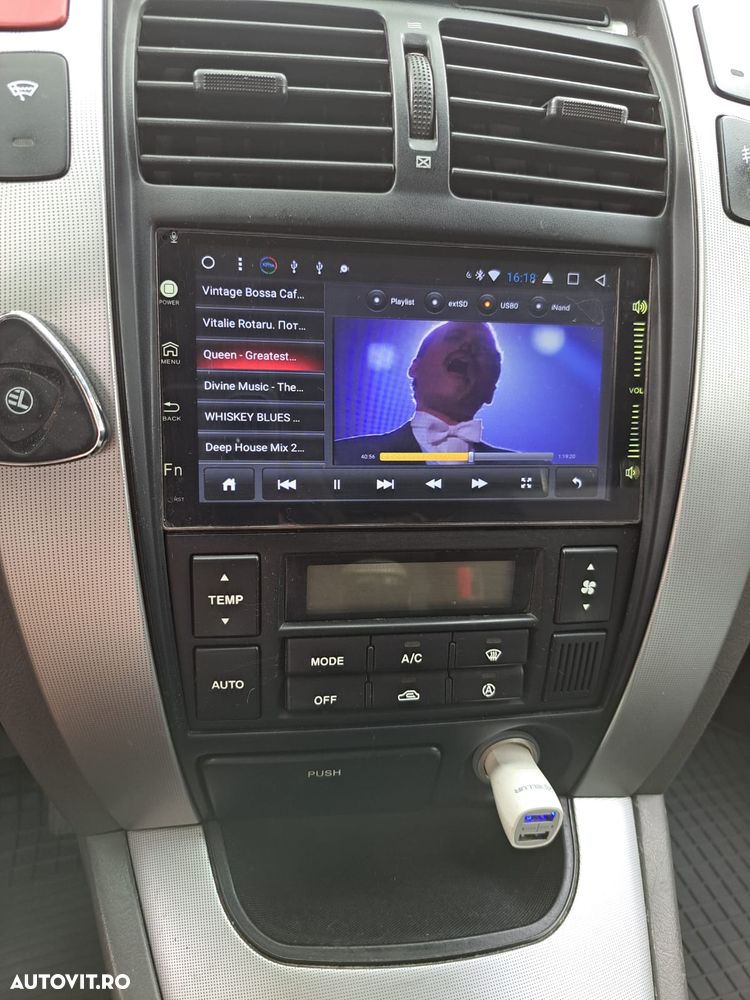Hyundai Tucson 2.0 DOHC 4WD - 26