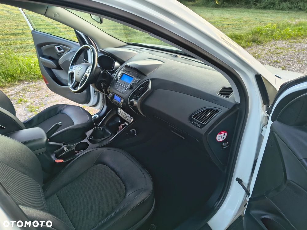 Hyundai ix35 blue 1.6 2WD Finale Gold - 7