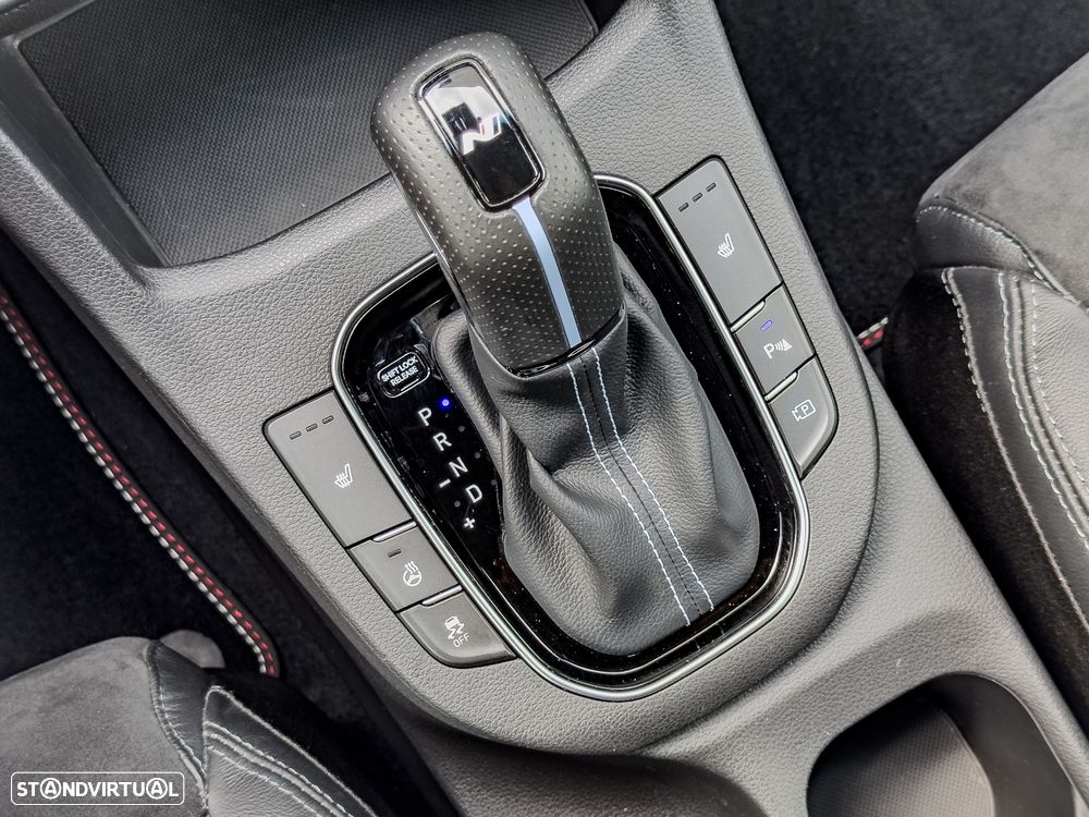 Hyundai i30 N 2.0 T-GDi Pack Performance 8DCT - 29