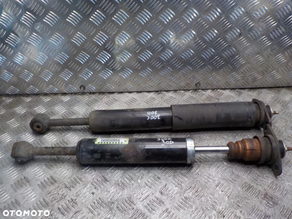 CHRYSLER 300C 3.0 CRD SEDAN AMORTYZATOR PRAWY LUB LEWY TYŁ