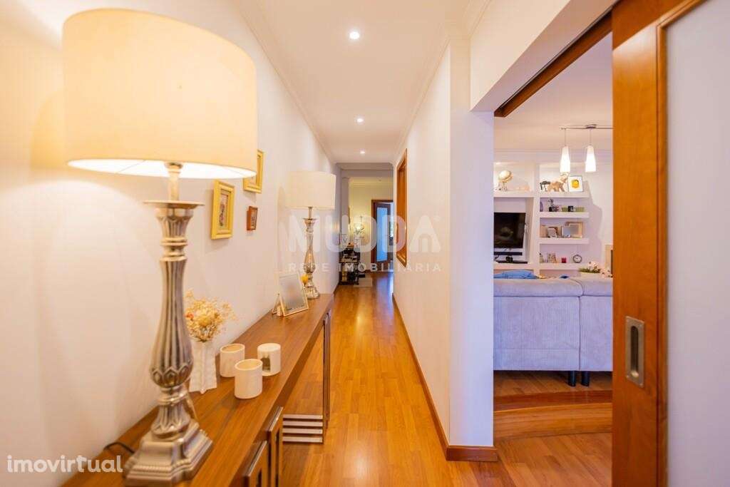 Moradia T3 em condomínio fechado com piscina – Cacia, Aveiro - Grande imagem: 4/60