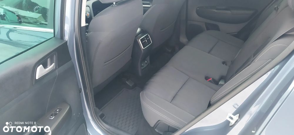 Kia Sportage 1.7 CRDI 2WD Vision - 8