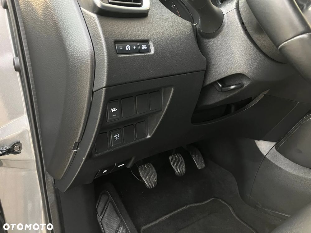 Nissan Qashqai 1.6 DIG-T Tekna+ - 33
