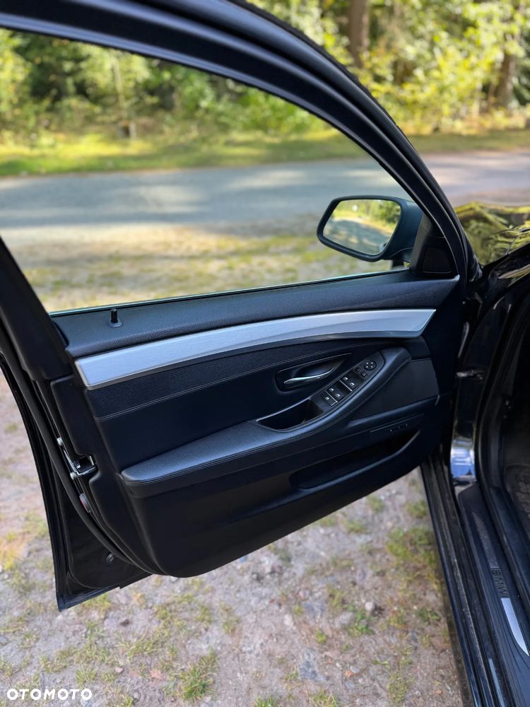 BMW Seria 5 520d - 6