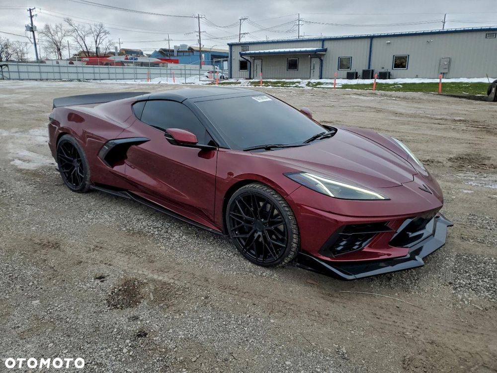 Chevrolet Corvette - 4
