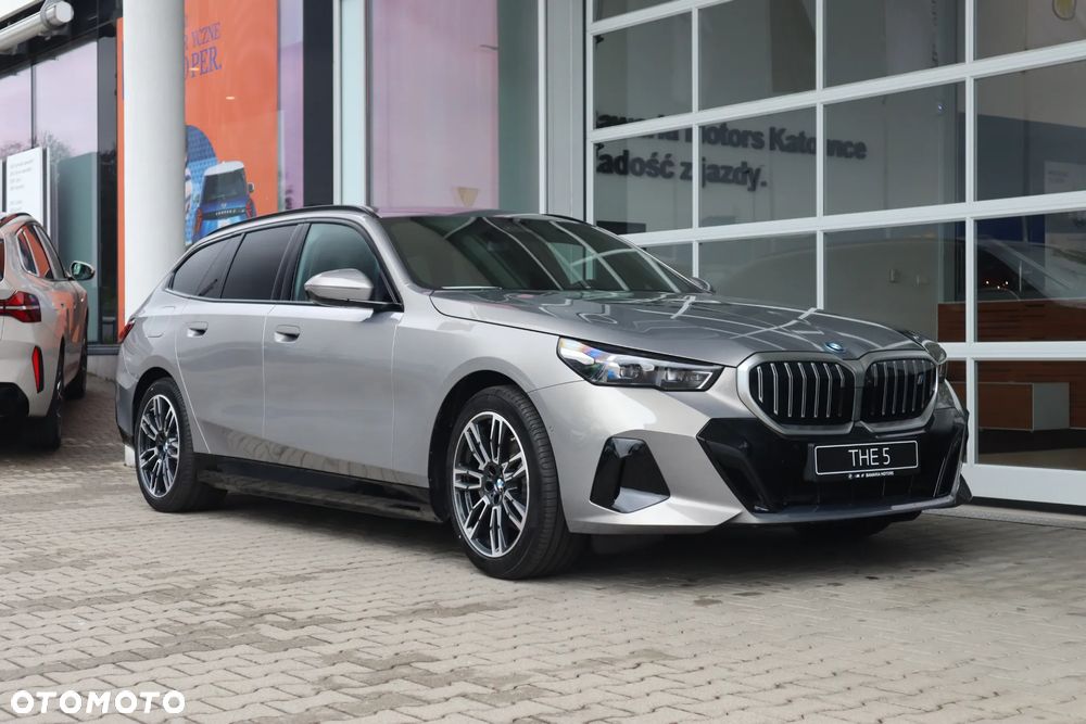 BMW i5 - 6