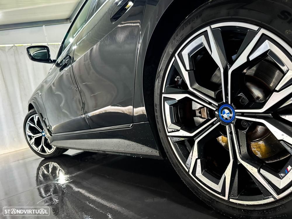 BMW i4 eDrive40 Pack Desportivo M - 8