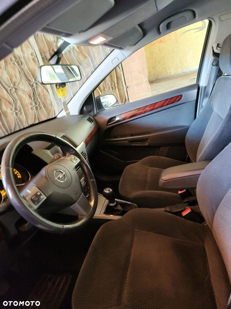 Opel Astra 1.6 Edition Plus - 11