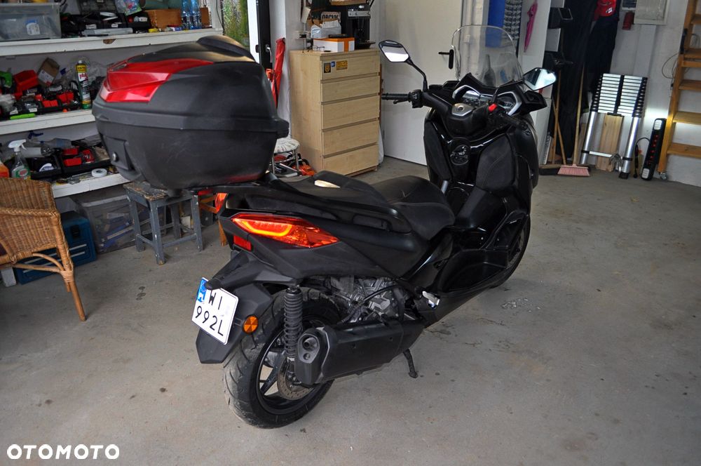 Yamaha X-max - 3
