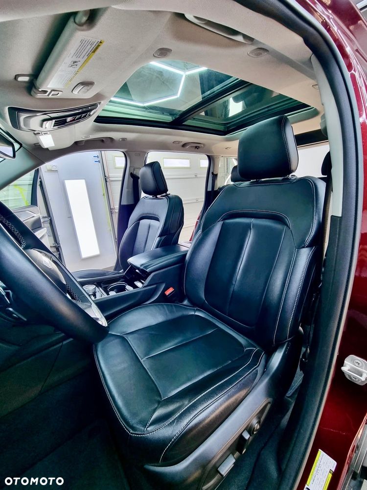 Jeep Grand Cherokee - 14