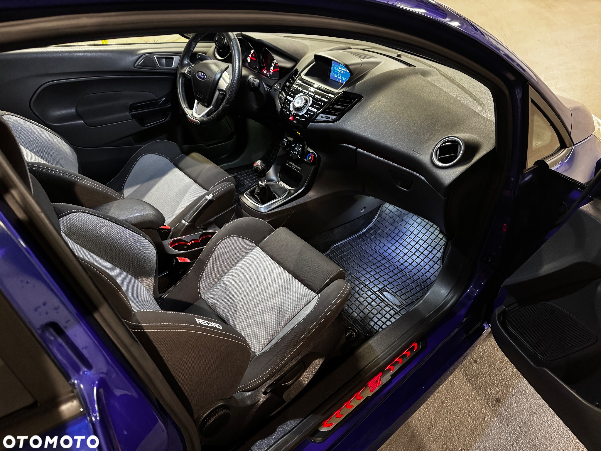 Ford Fiesta 1.6 EcoBoost ST - 10