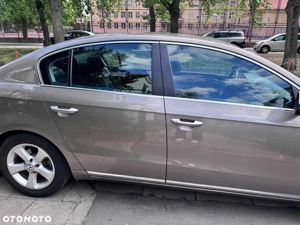 Volkswagen Passat 1.8 TSI Comfortline - 16