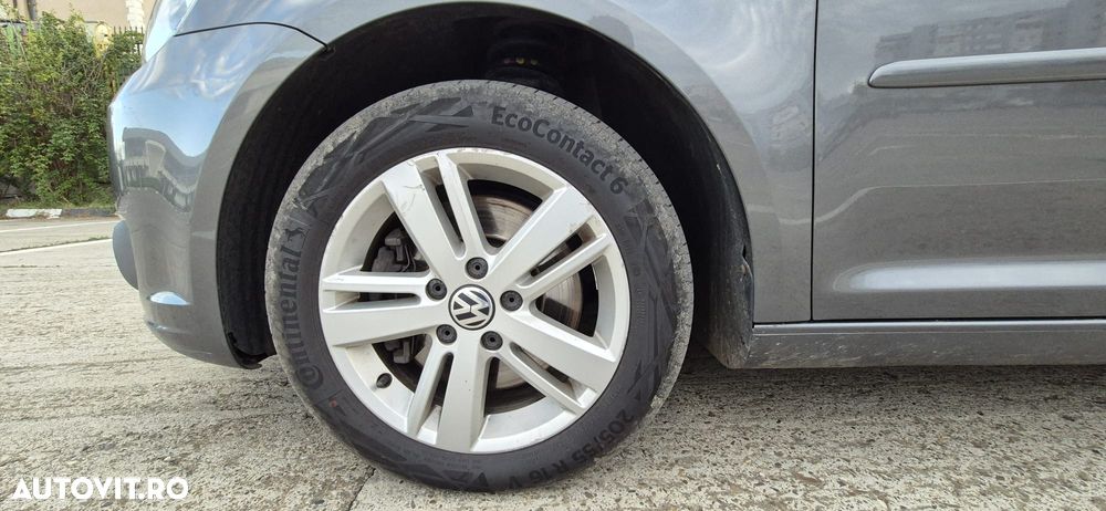 Volkswagen Touran 2.0 TDI DPF DSG MATCH - 21