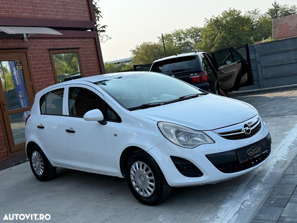 Opel Corsa 1.2 Essentia - 2