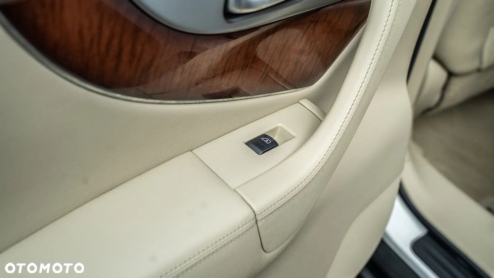 Infiniti FX FX50 S Premium - 24