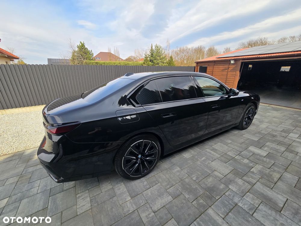 BMW Seria 7 - 20
