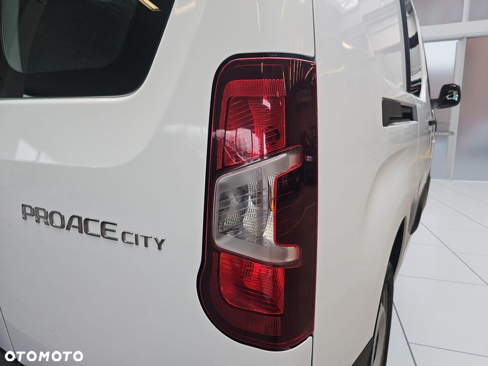 Toyota ProAce 2.3T 1.5D-4D 100KM long FurgonBrygActive - 30
