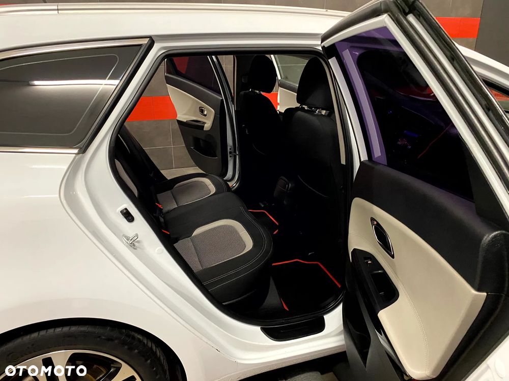 Kia Ceed 1.6 GDI Spirit - 21