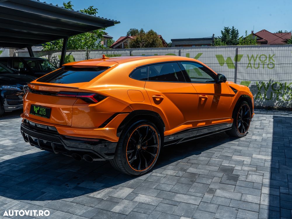 Lamborghini URUS - 11