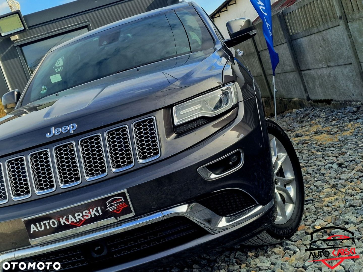 Jeep Grand Cherokee - 13