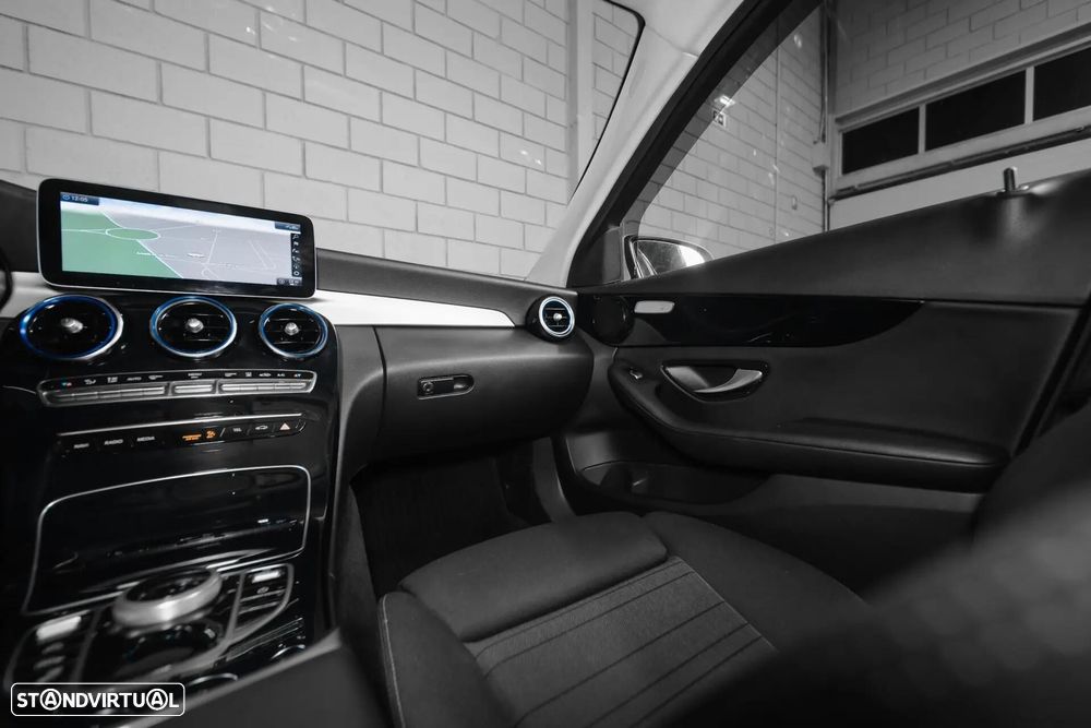 Mercedes-Benz C 300 - 40