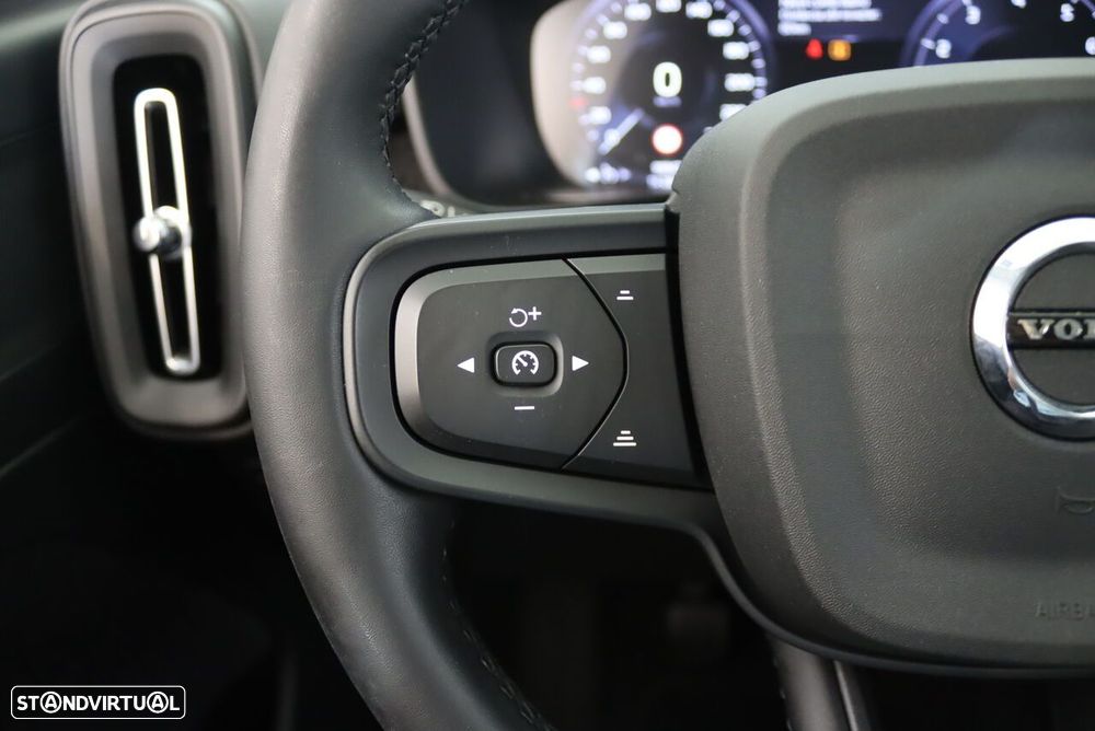 Volvo XC 40 1.5 T2 Momentum Core - 11