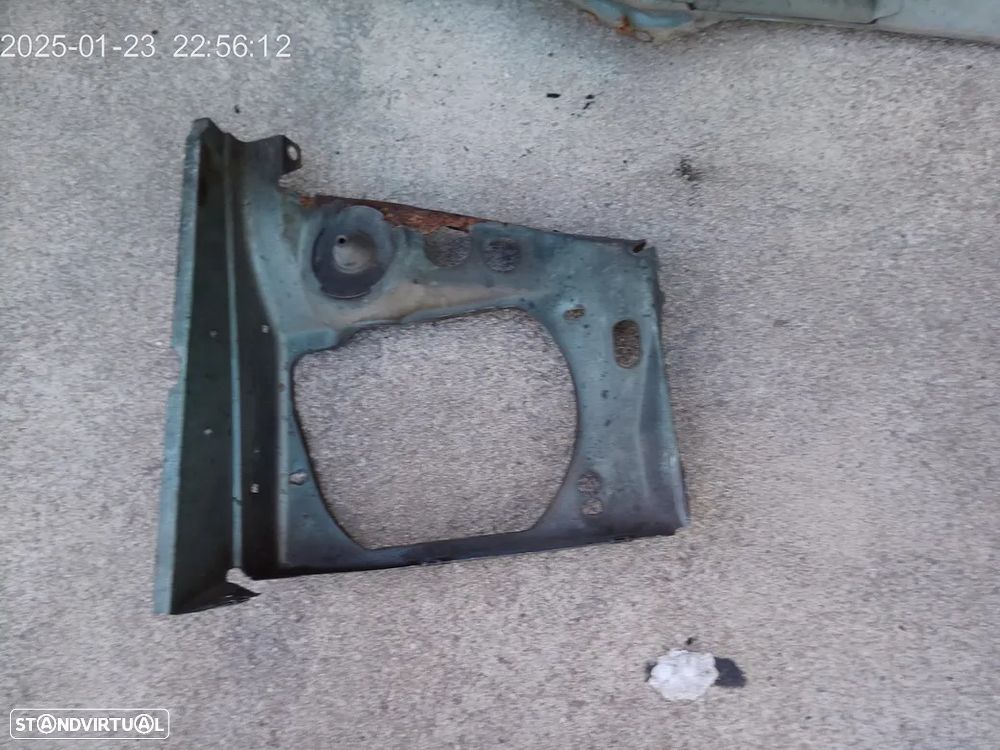 Volvo 244 travessa frente - 2