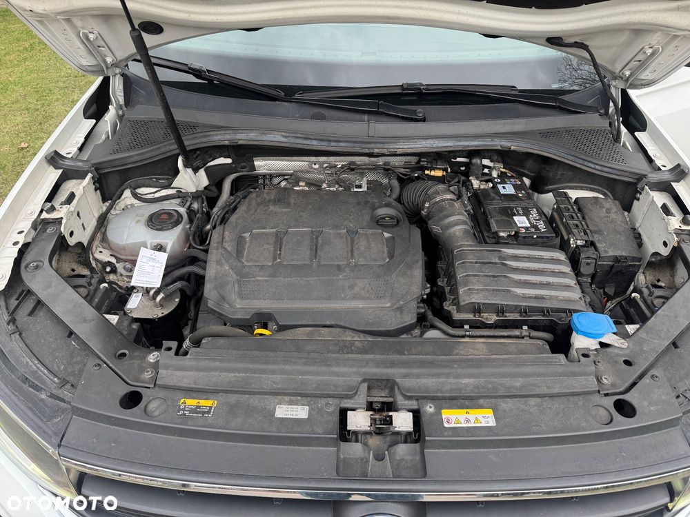 Volkswagen Tiguan 2.0 TDI SCR 4MotION DSG Elegance - 24