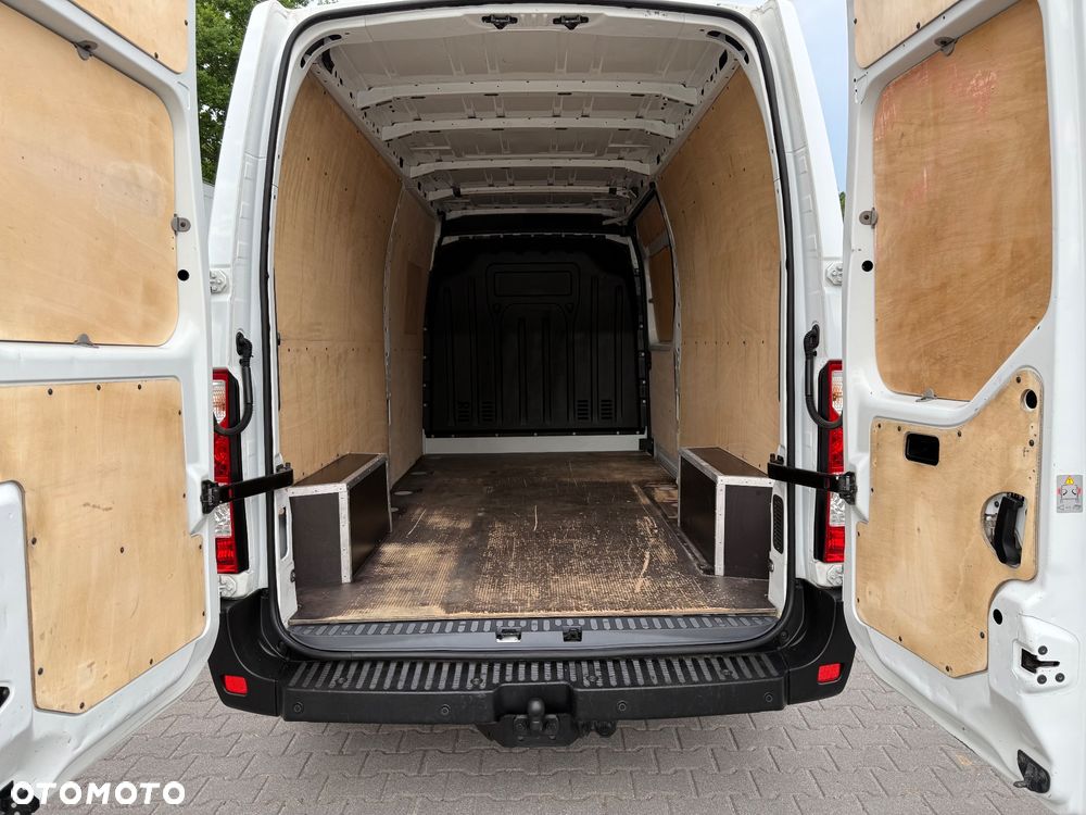 Renault Master - 18
