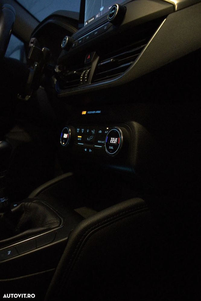 Ford Focus 1.5 EcoBlue Titanium Business - 13