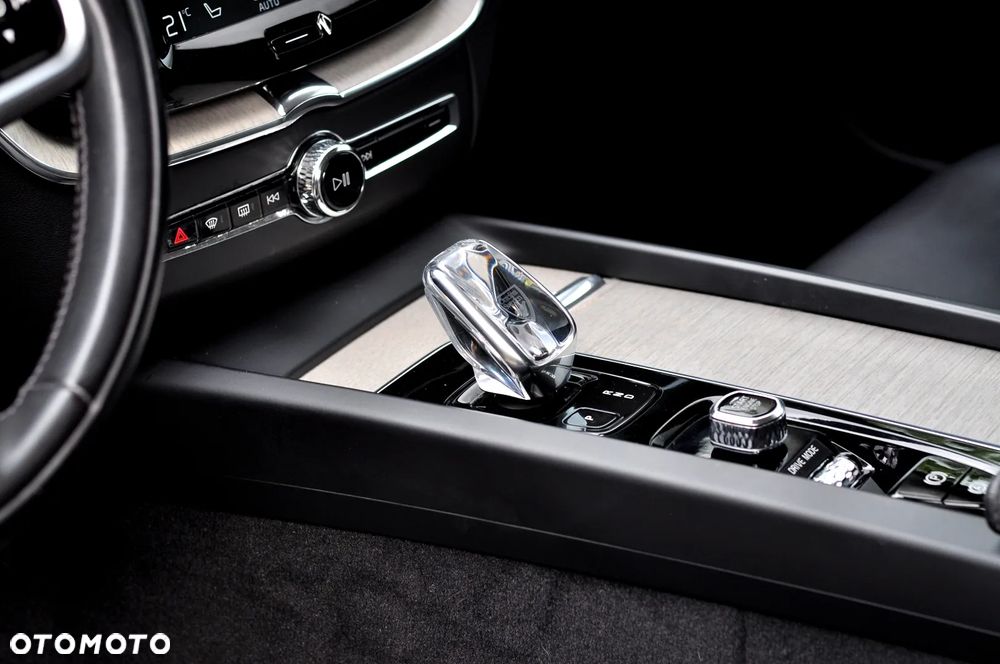 Volvo XC 60 B5 B Geartronic Inscription - 19