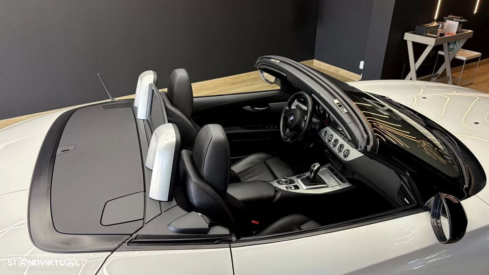 BMW Z4 35 is Auto - 28