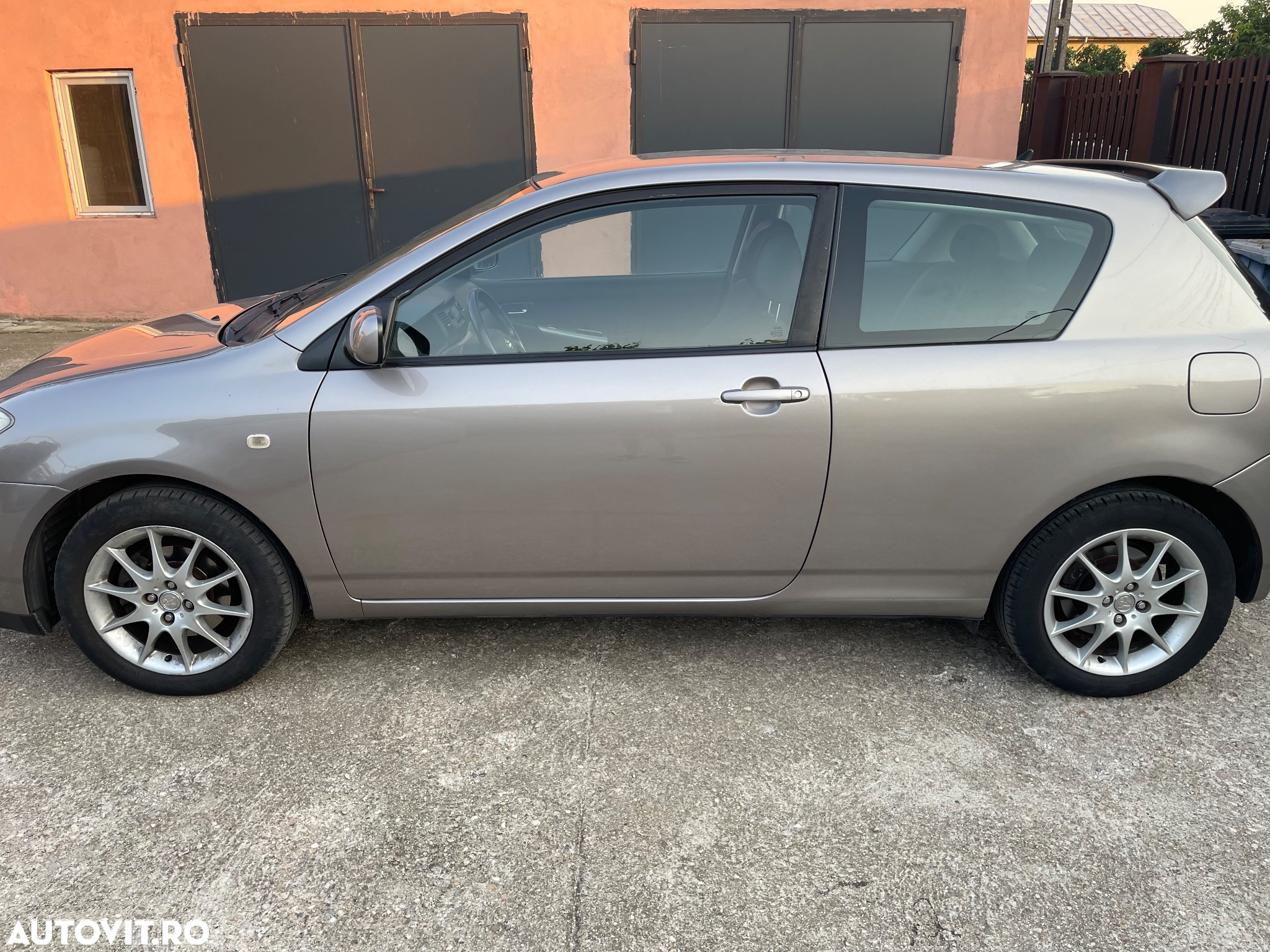 Toyota Corolla 1.8 T-Sport - 8