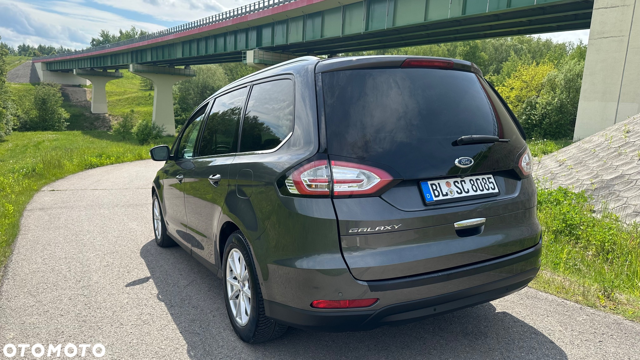 Ford Galaxy 2.0 EcoBlue Twin-Turbo Titanium - 13