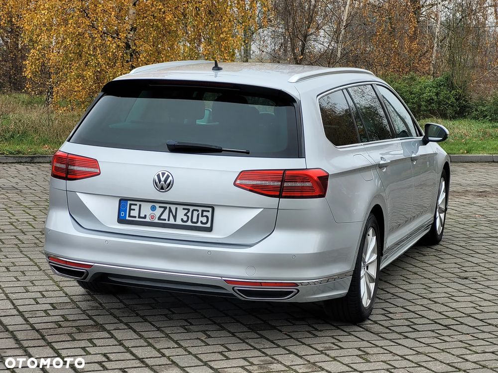 Volkswagen Passat 2.0 TDI (BlueMotion Technology) Highline - 11